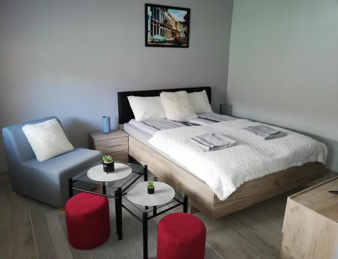 D&D Studio Apartment Subotica Exterior foto